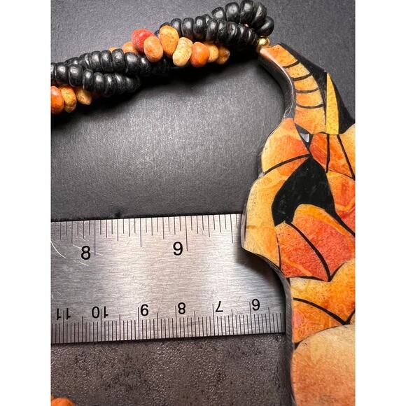 Vintage Lee Sands coral inlay elephant necklace - Picture 8 of 16
